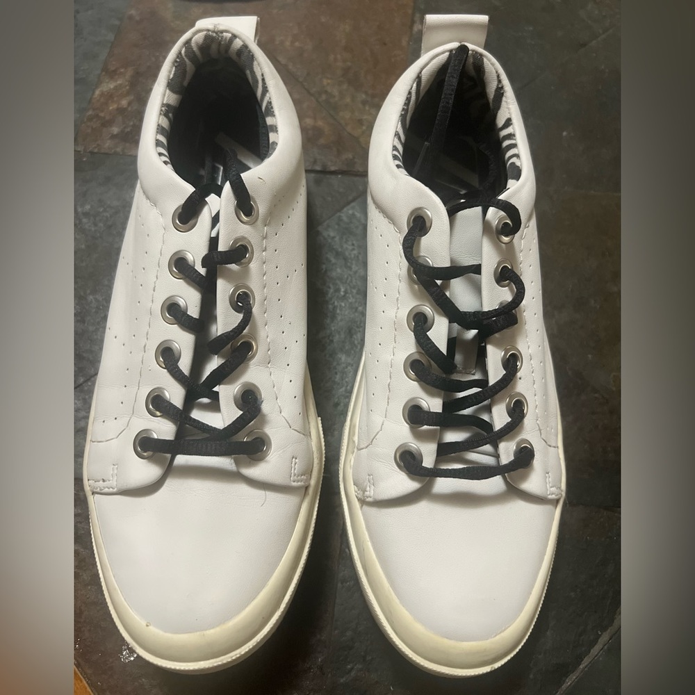 Zara White Platform Leather Sneakers With Black Bottoms & Zebra print Interior